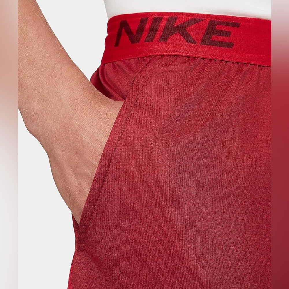 Like New Nike Mens Dri-Fit Std Fit Stride 7" Training Shorts Red/Black, Large